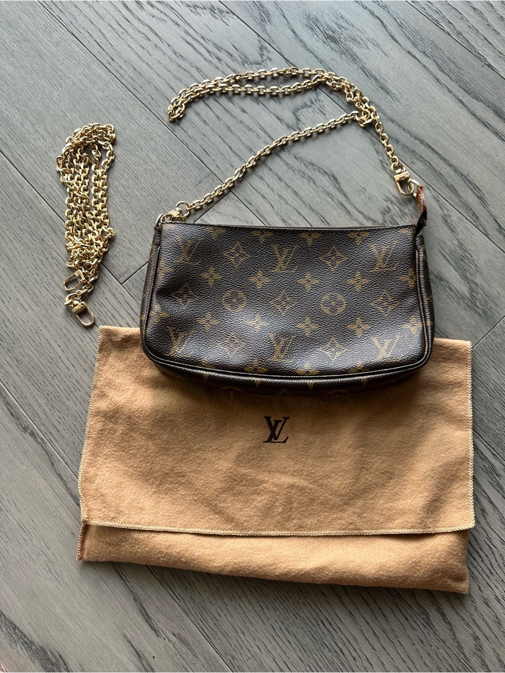 Louis Vuitton Monogram Canvas Gold Chain Crossbody Bag